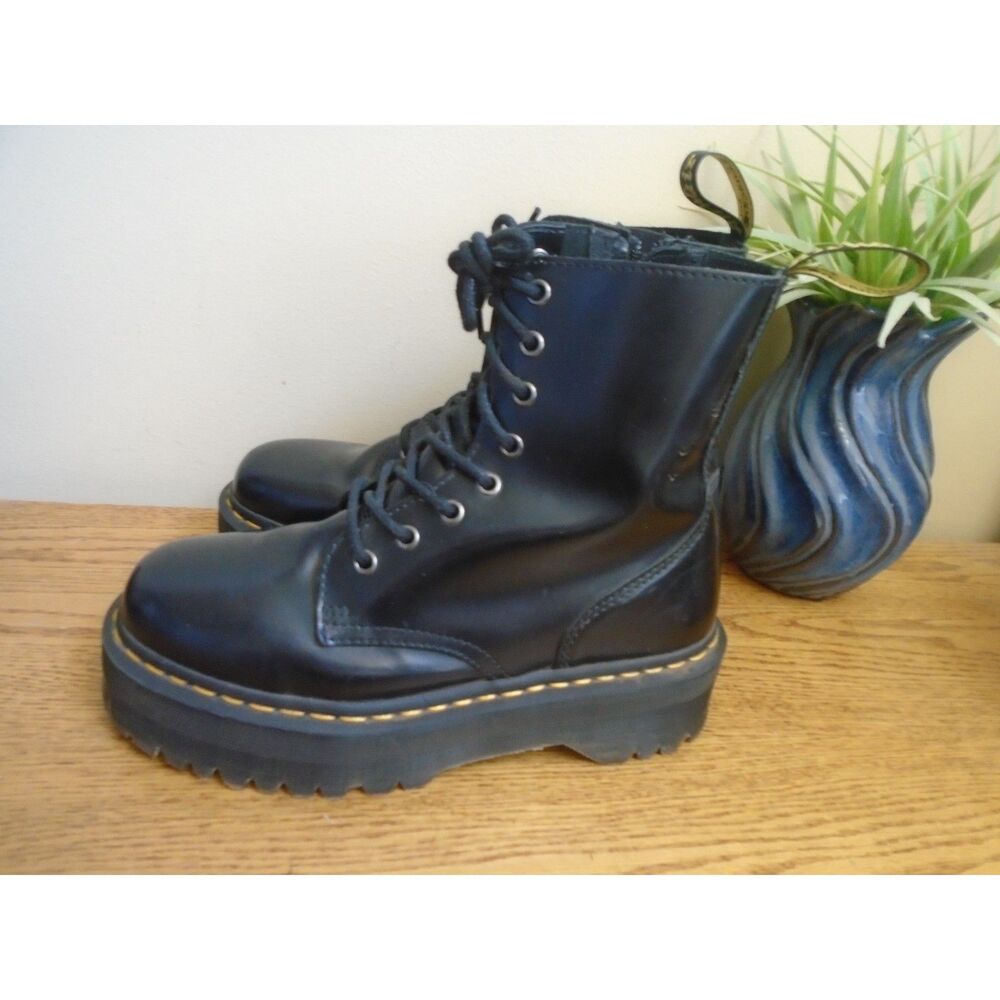 Dr. Martens Jadon black leather zip up lace boots size 9